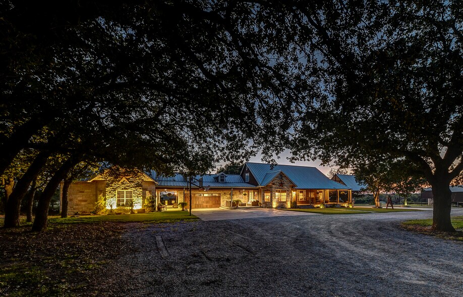 More Photos Of 3112 Sunset School Rd, Sunset Land For Sale