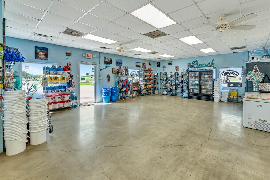 More Photos Of 2241 State Highway 35 N, Port Lavaca Storefront For Sale