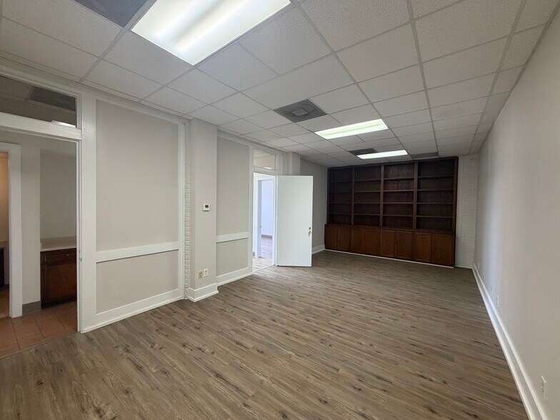 More Photos Of 717 Dolorosa St, San Antonio Office For Lease