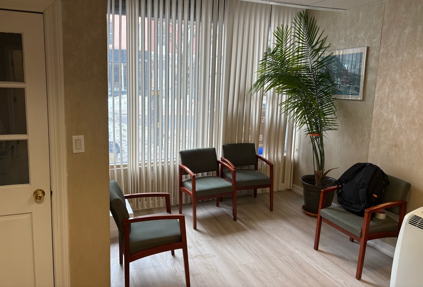 More Photos Of 224 Court St, Brooklyn Storefront Retail Residential For Lease