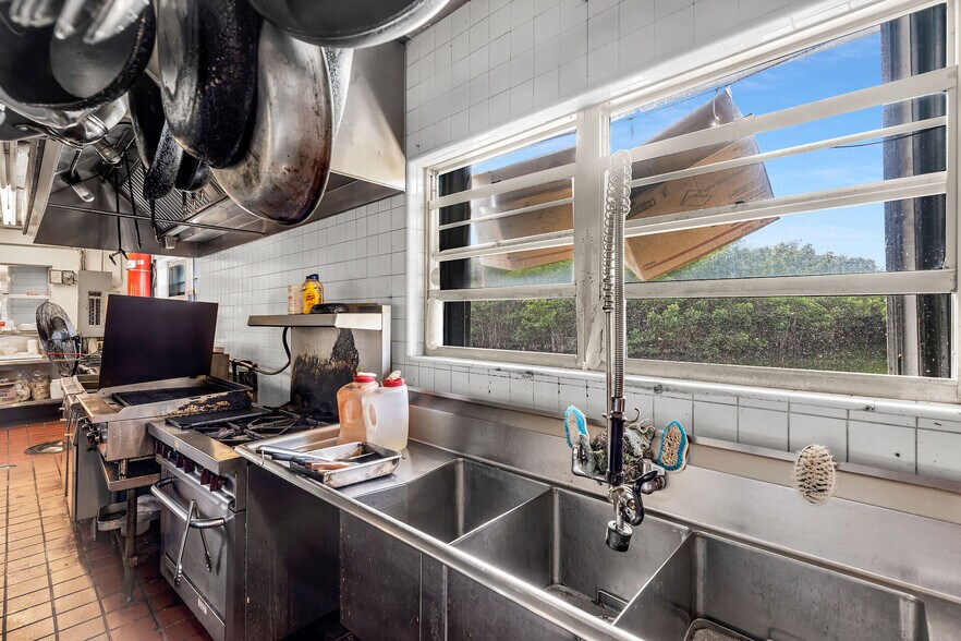 More Photos Of 58000 Card Sound Rd, Key Largo Restaurant For Sale