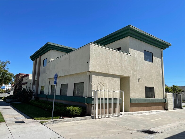 More Photos Of 8556 Florence Ave, Downey Loft Creative Space For Sale