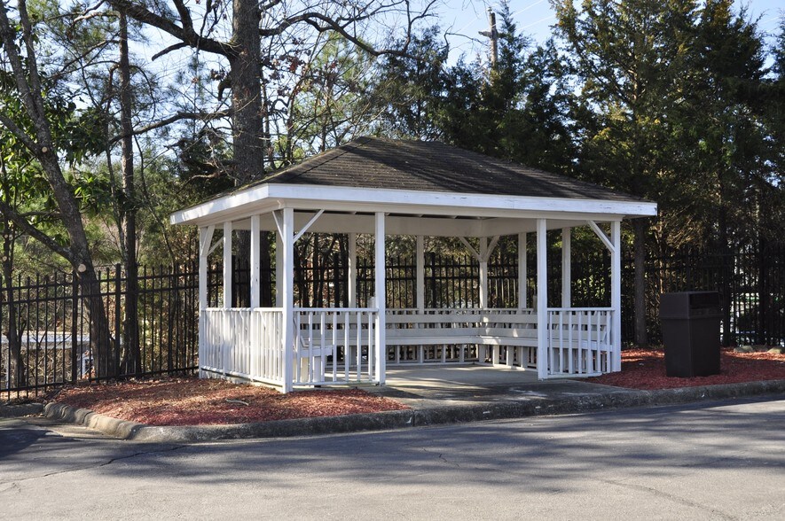 More Photos Of 2634 Durham Chapel Hill Blvd, Durham Office For Lease