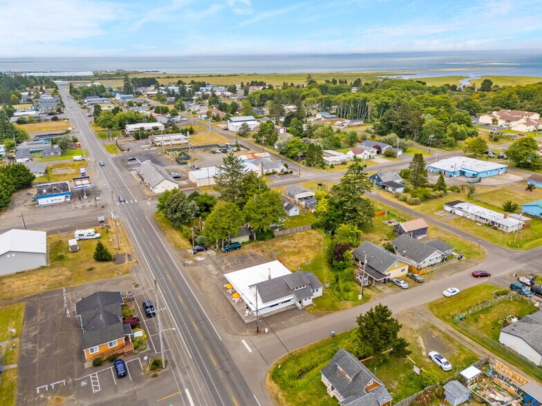 More Photos Of 402 Montesano St, Westport Flex For Sale