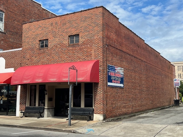 Primary Photo Of 134 S 3rd St, Smithfield Storefront Retail Office For Lease