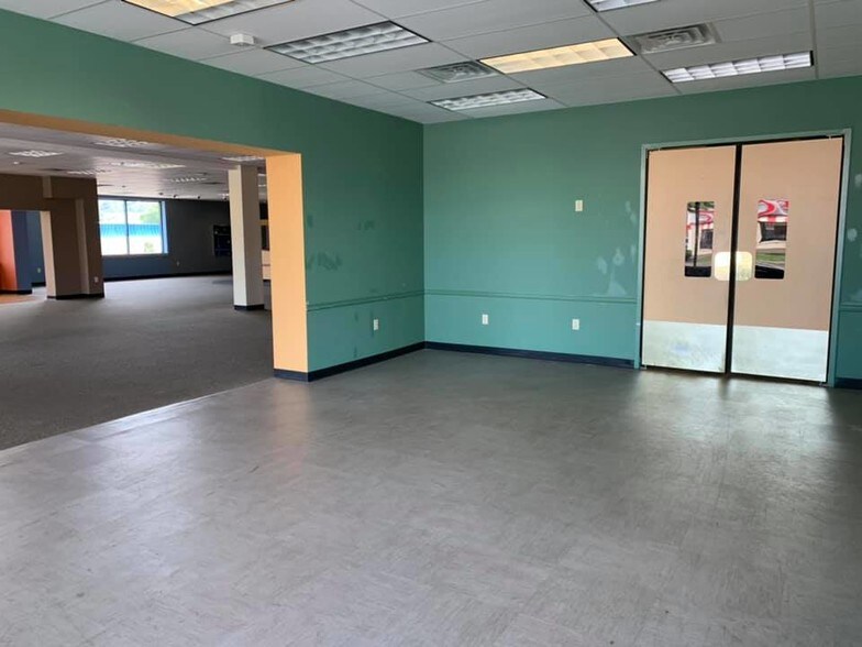 More Photos Of 5 Willowdale Dr, Frederick Unknown For Lease