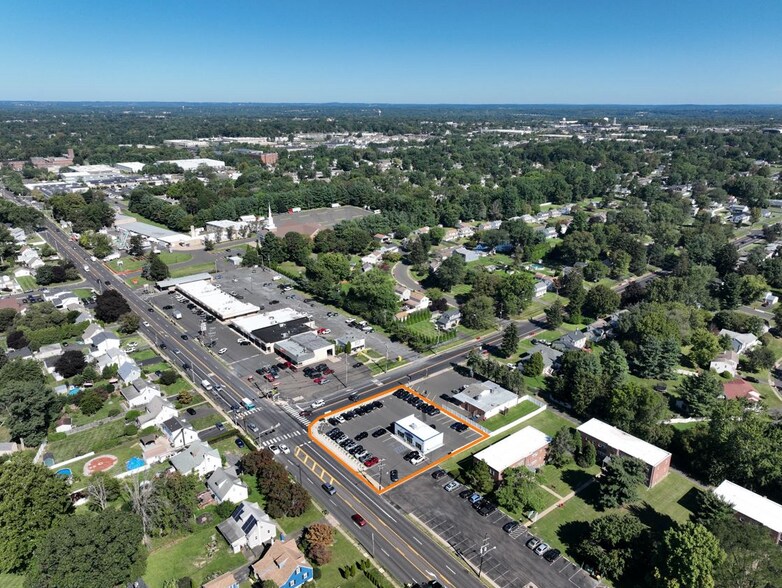 More Photos Of 305 E County Line Rd, Hatboro Auto Dealership For Sale