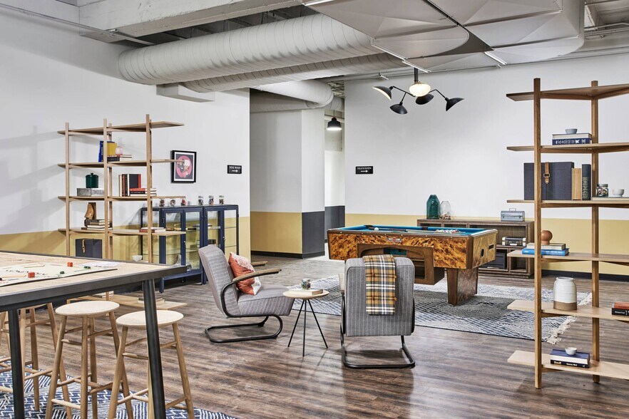 More Photos Of 5200 N Sheridan Rd, Chicago Apartments For Lease