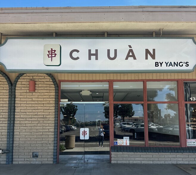 Primary Photo Of 13824 Red Hill Ave, Tustin Restaurant For Lease