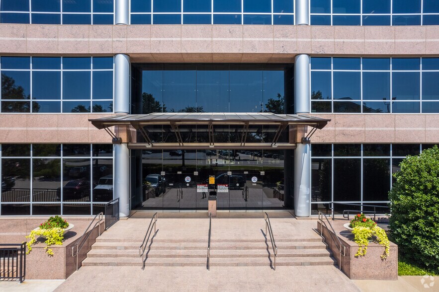 More Photos Of 4800 Overton Dr, Fort Worth Office For Lease