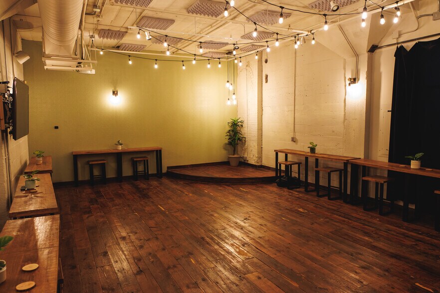 More Photos Of 1010 W Lake St, Minneapolis Coworking Space