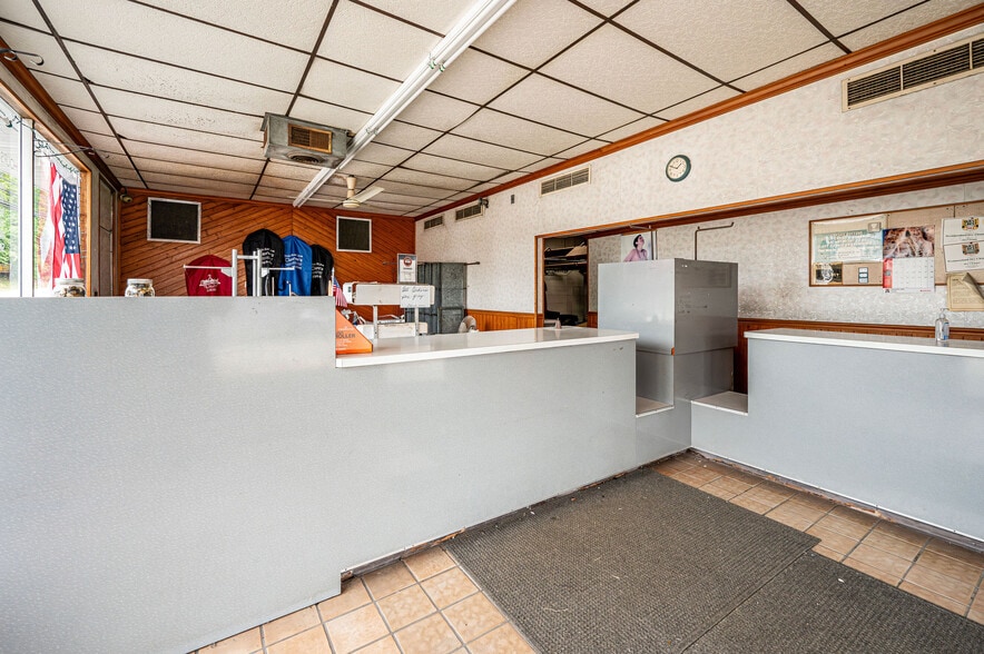 More Photos Of 508 New Alexandria Rd, Greensburg General Retail For Sale