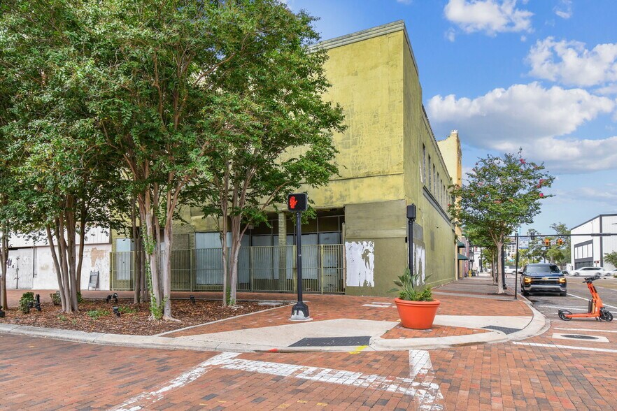 Primary Photo Of 1001 N Franklin St, Tampa Land For Sale