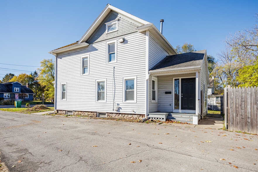 More Photos Of 5692 Pittsford Palmyra Rd, Pittsford Office Residential For Sale