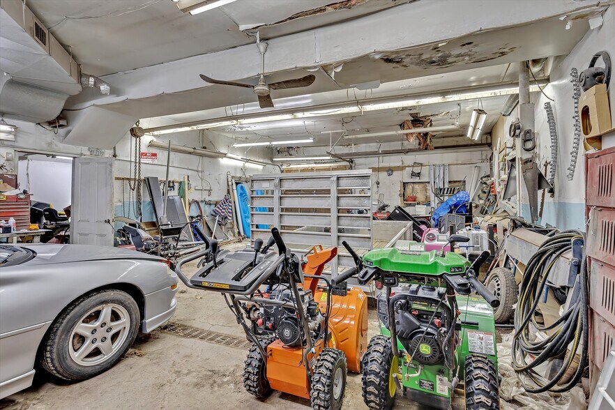 More Photos Of 73 King St E, Kawartha Lakes Auto Repair For Sale
