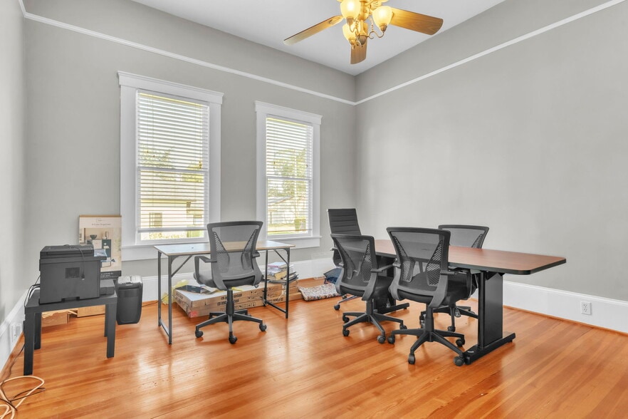 More Photos Of 408 N Main St, Greer Office For Sale