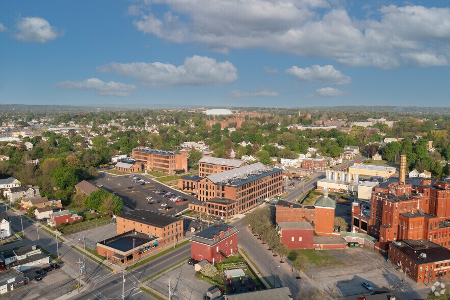 More Photos Of 811-827 Court St, Utica Apartments For Lease