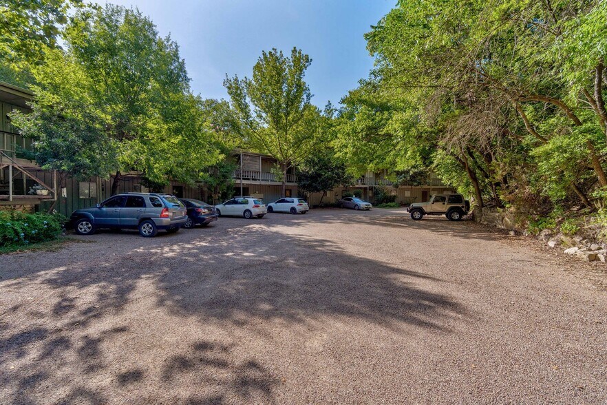 More Photos Of 1801 Westlake Dr, West Lake Hills Land For Sale