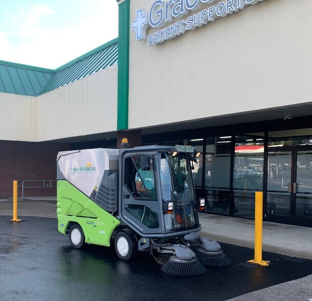 More Photos Of 1001-1029 Cumberland Falls Hwy, Corbin Unknown For Lease