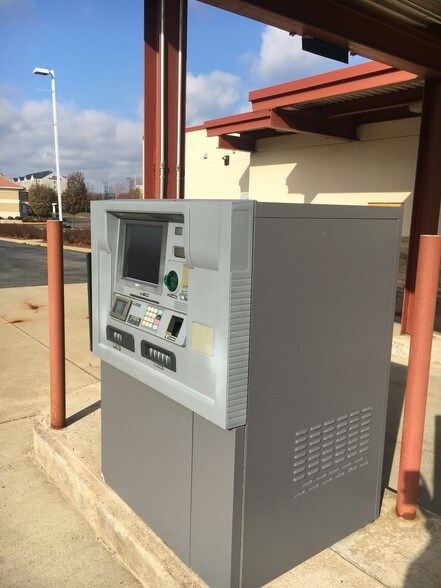 More Photos Of 880 Schechter Dr, Wilkes Barre Township Bank For Sale