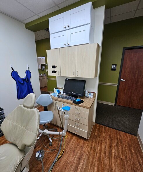 More Photos Of 469 Fm 1488 Rd, Conroe Storefront For Lease