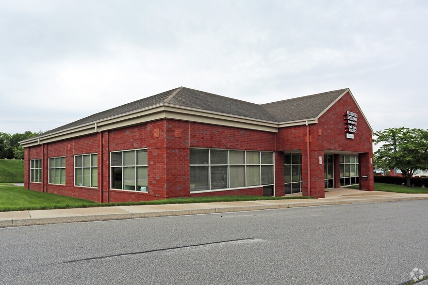 More Photos Of 232 Eagleview Blvd, Exton Office For Lease