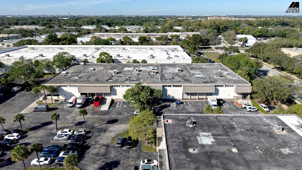 Primary Photo Of 5870-5900 NW Miami Lakes Dr, Miami Lakes Warehouse For Lease