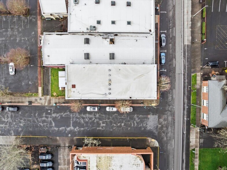 More Photos Of 2038 Pacific Ave, Forest Grove Storefront Retail Office For Sale