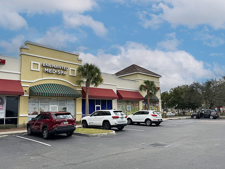 More Photos Of 222 Neighborhood Market Rd, Orlando Freestanding For Sale