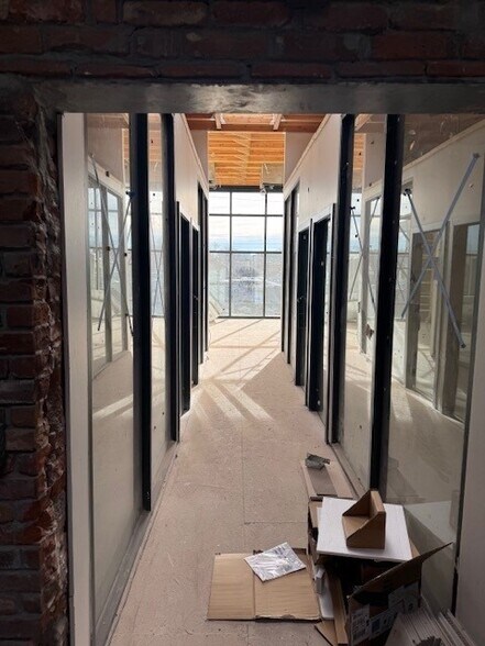 More Photos Of 2708 Larimer St, Denver Office For Lease