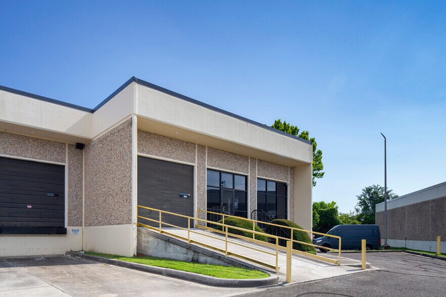 More Photos Of 4275 Arco Ln, North Charleston Distribution For Lease