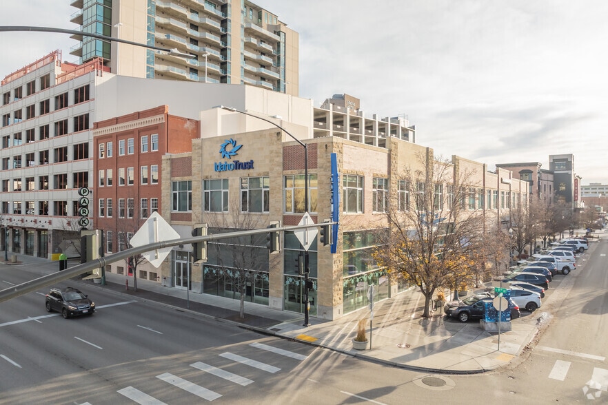 More Photos Of 398 S 9th St, Boise General Retail For Sale