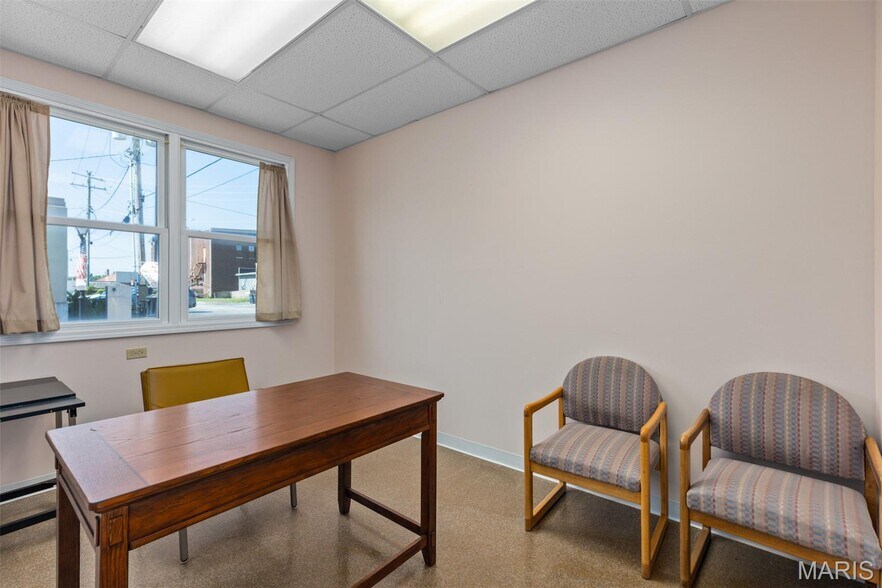 More Photos Of 111 W Kirkham St, Litchfield Healthcare For Sale