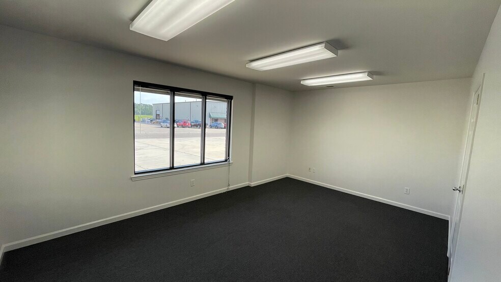 More Photos Of 185 Scotland Dr, Alabaster Unknown For Lease