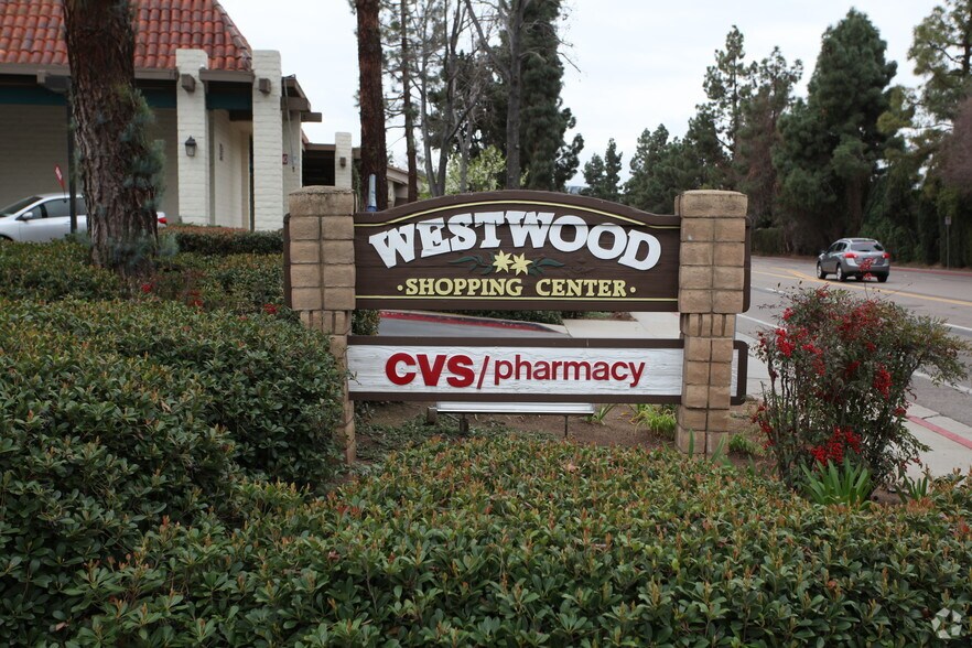 More Photos Of 11655 Duenda Rd, San Diego Unknown For Lease