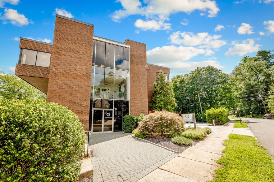 More Photos Of 1494 Old York Rd, Abington Medical For Sale