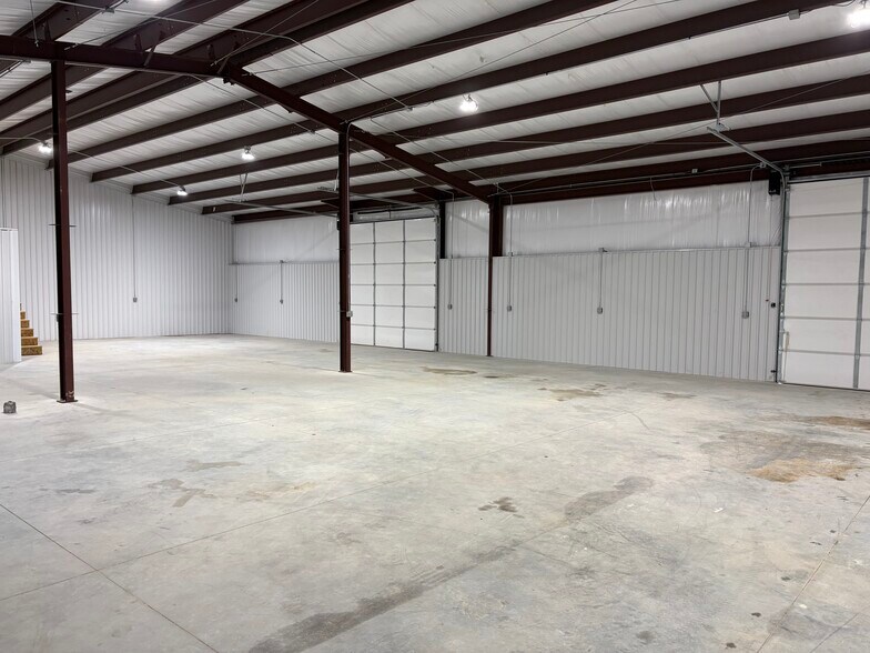 More Photos Of 441773 E. 260 rd, Vinita Warehouse For Lease
