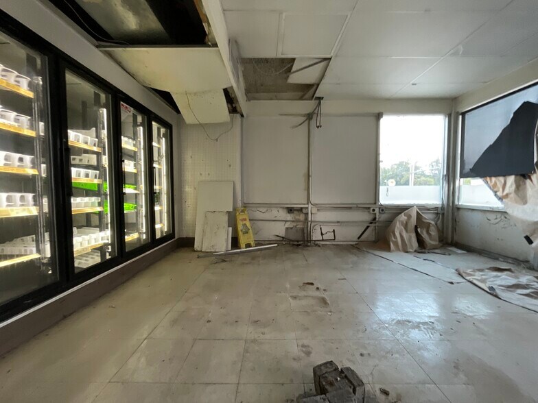 More Photos Of 2800 Dundee Rd, Northbrook Land For Sale