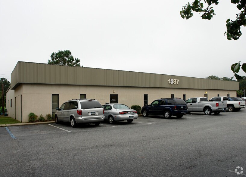 More Photos Of 1587 Savannah Hwy, Charleston Office For Lease