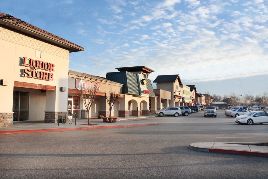 Primary Photo Of 808-1036 S Vista Ave, Boise Storefront For Lease