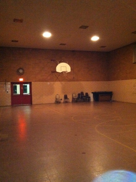 More Photos Of 437 S Main St, Bowling Green Schools For Sale