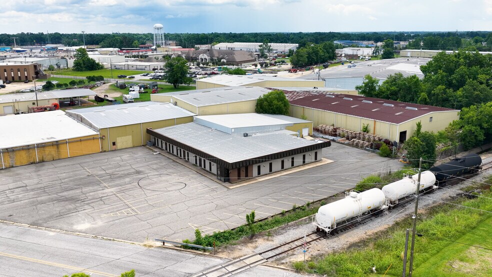 Primary Photo Of 2830 Breard St, Monroe Office For Sale