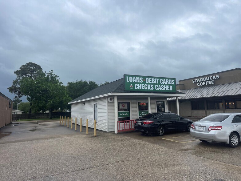 More Photos Of 3618 Highway 365, Nederland Freestanding For Lease