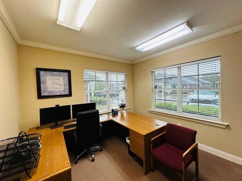 More Photos Of 6100 Greenland Rd, Jacksonville Office For Lease