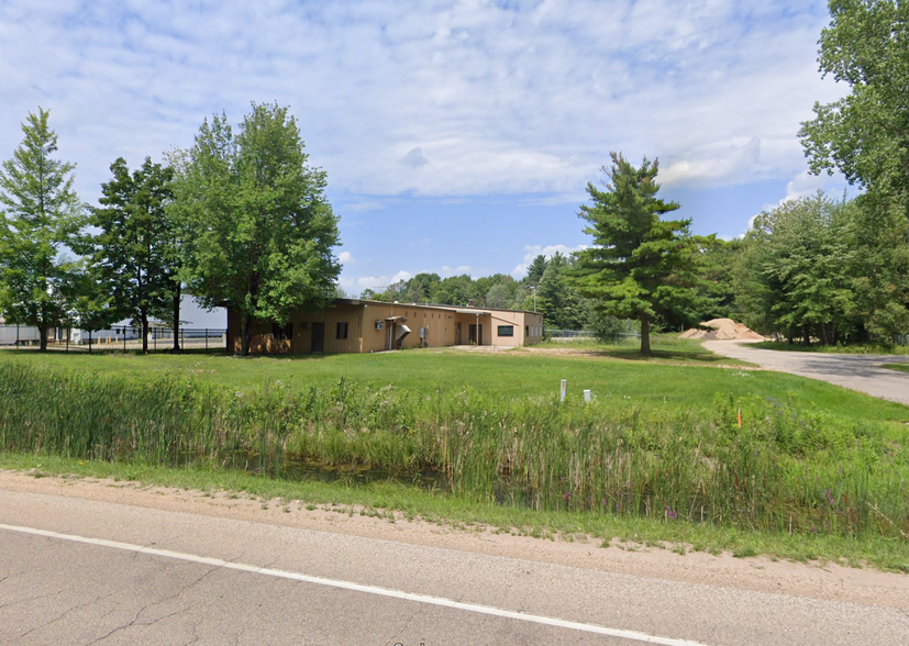 Primary Photo Of 2705 E Richmond St, Shawano Manufacturing For Sale