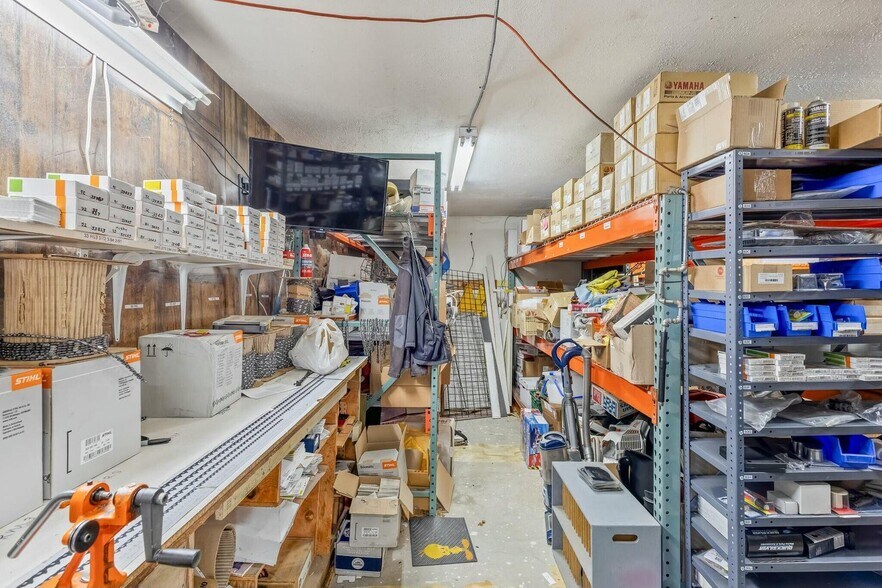 More Photos Of 1810 SW Highway 97, Madras Auto Dealership For Sale