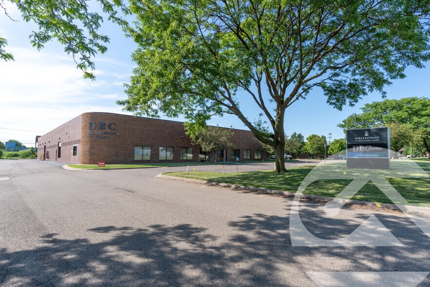 Primary Photo Of 1460-1560 John A Papalas Dr, Lincoln Park Warehouse For Lease