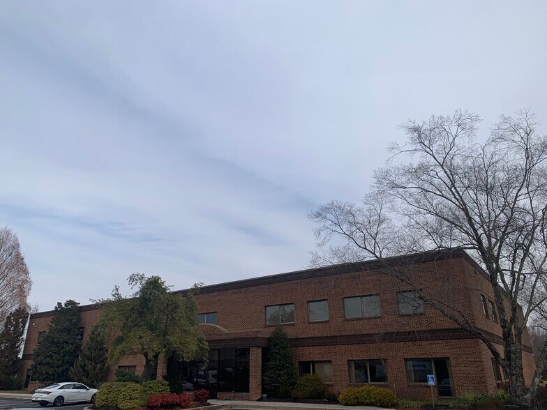 More Photos Of 1100 First State Blvd, Stanton Light Distribution For Lease