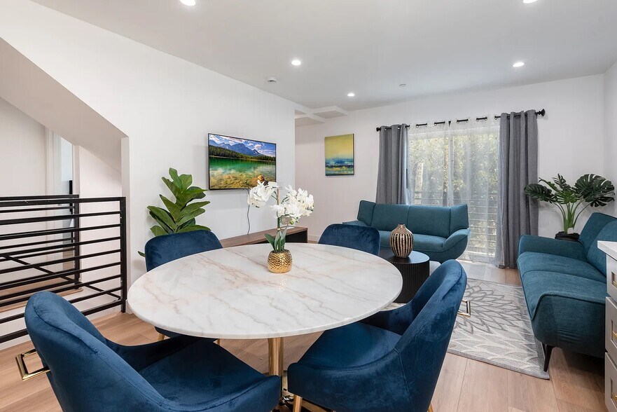 More Photos Of 1151 S Ardmore Ave, Los Angeles Apartments For Sale