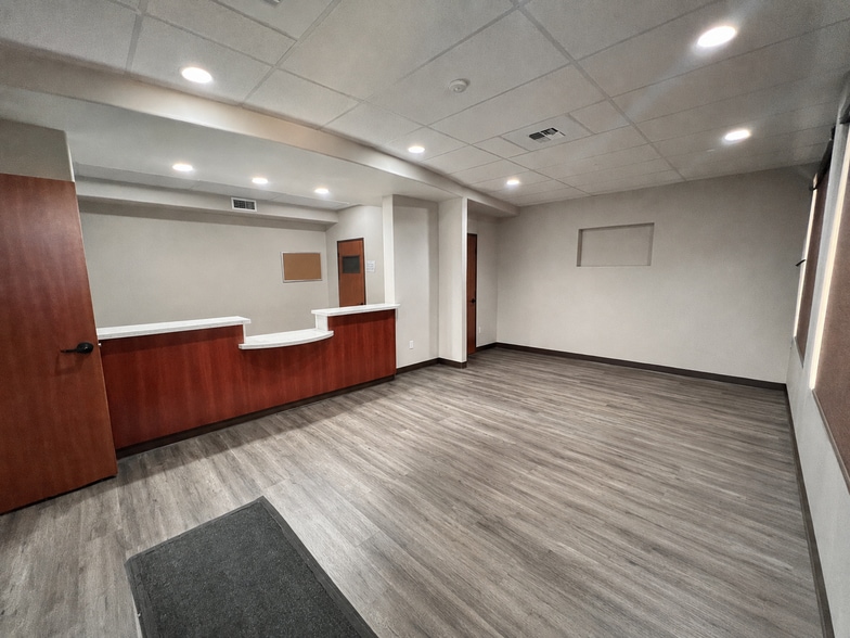 More Photos Of 4000 San Dimas St, Bakersfield General Retail For Sale